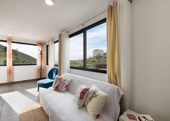 Hébergement de vacances Casa Vereda Do Calhau - With Barbecue *